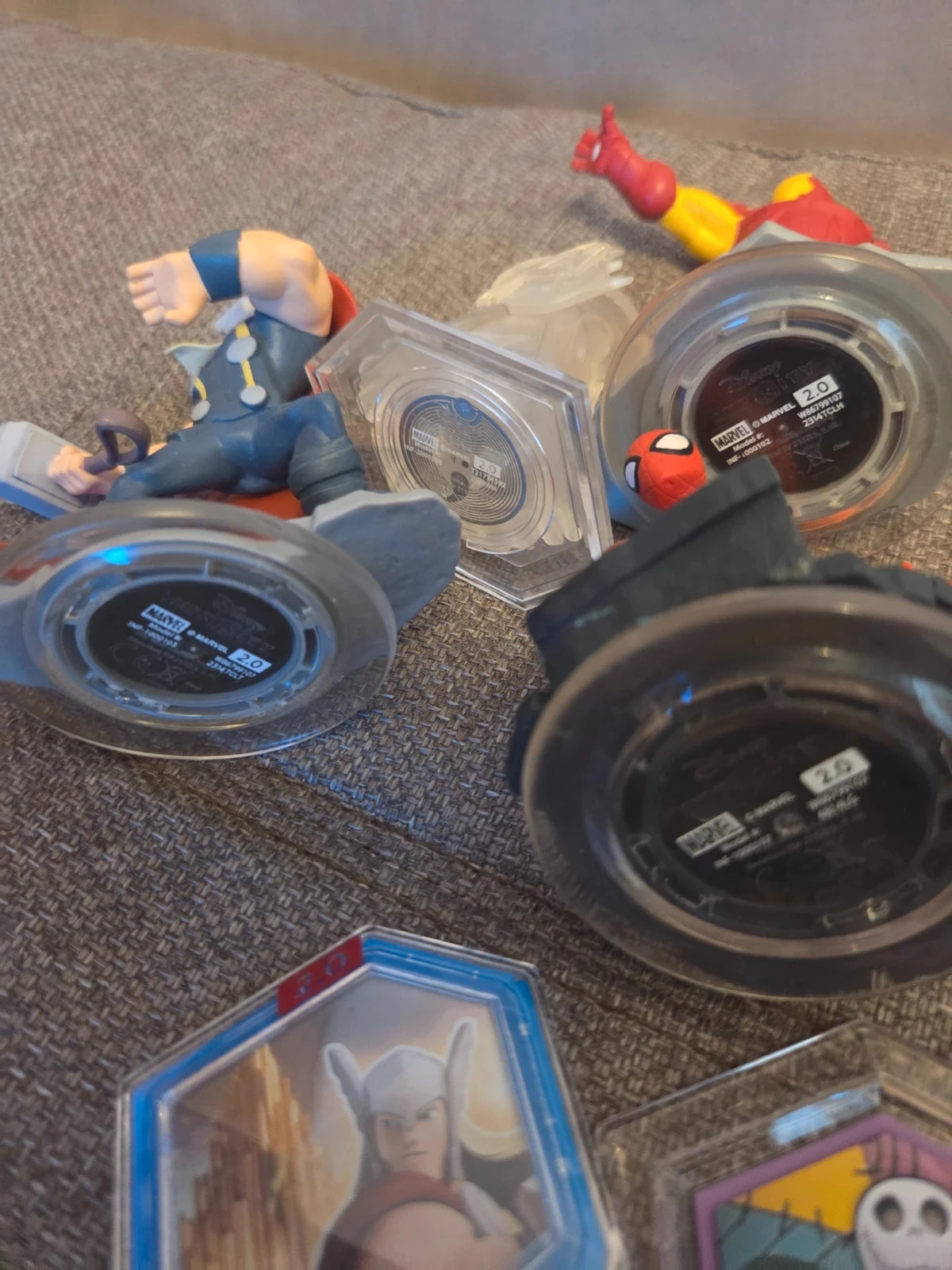 ❤️3 Figurine + power disque + le transparent + le plateau Disney Infinity 2.0 – photo 3